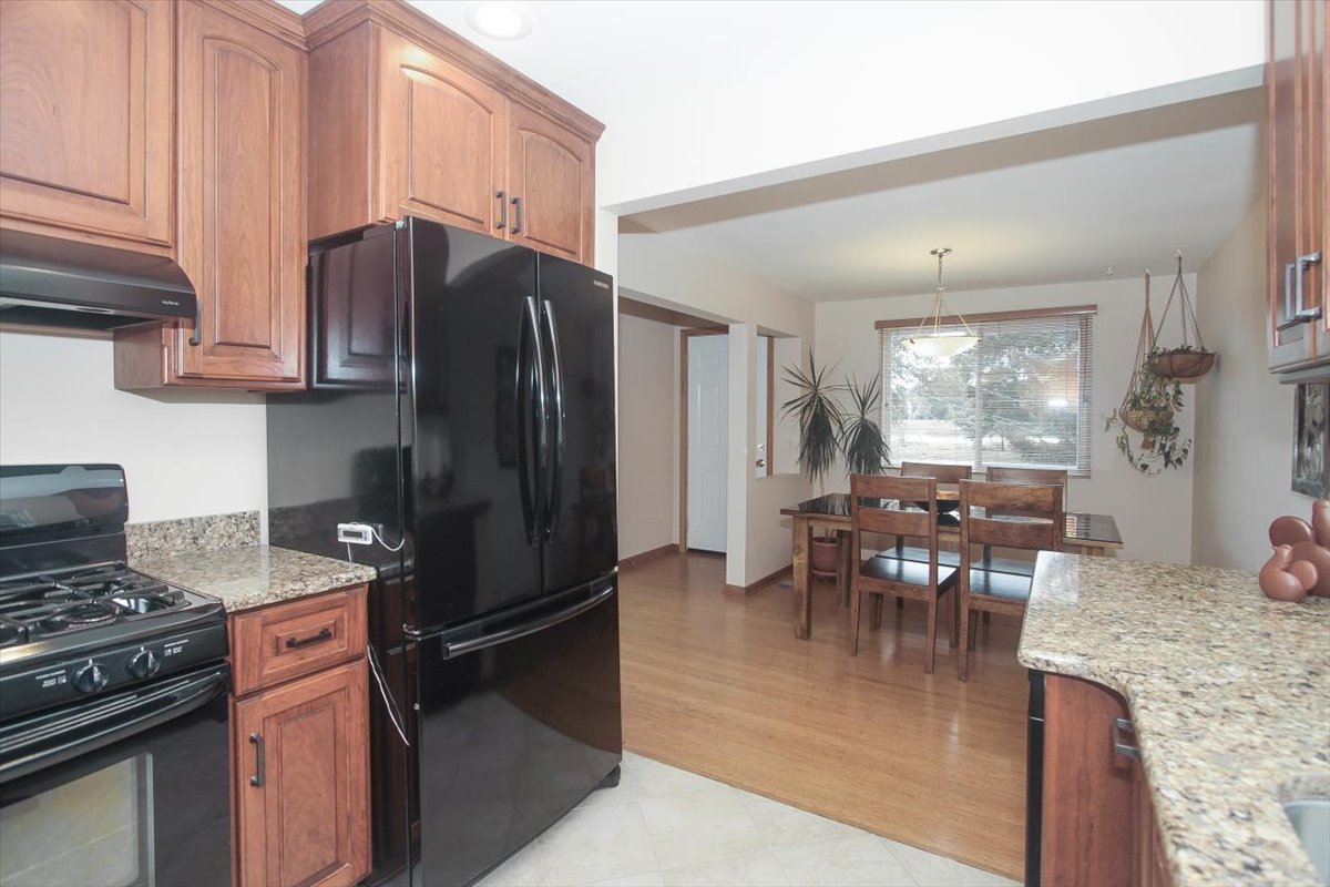 201 W Crystal Avenue, Lombard, IL 60148