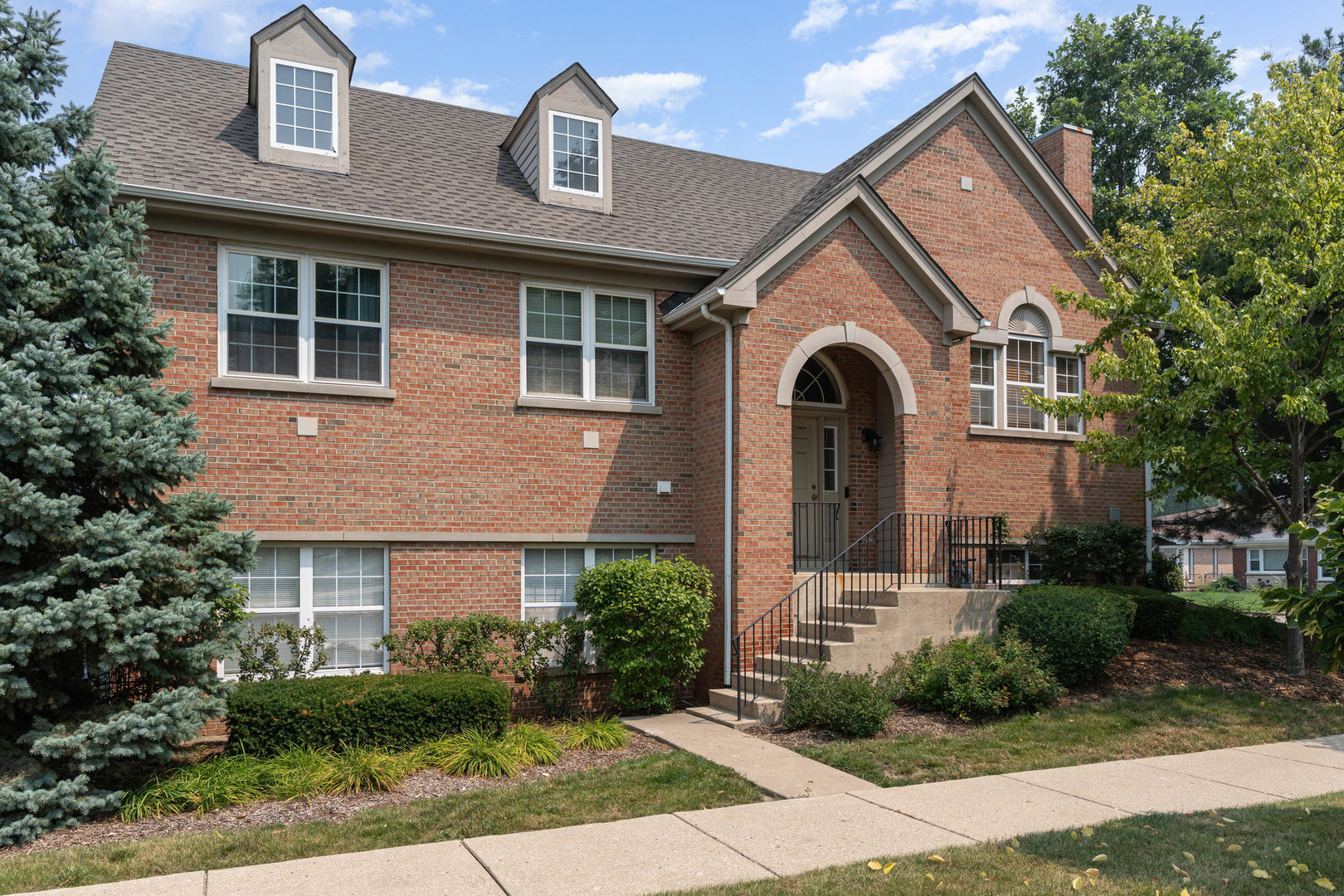 7500 LARAMIE Avenue, Skokie, IL 60077