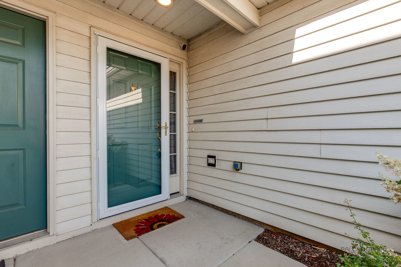 1627 S Candlestick Way, Waukegan, IL 60085