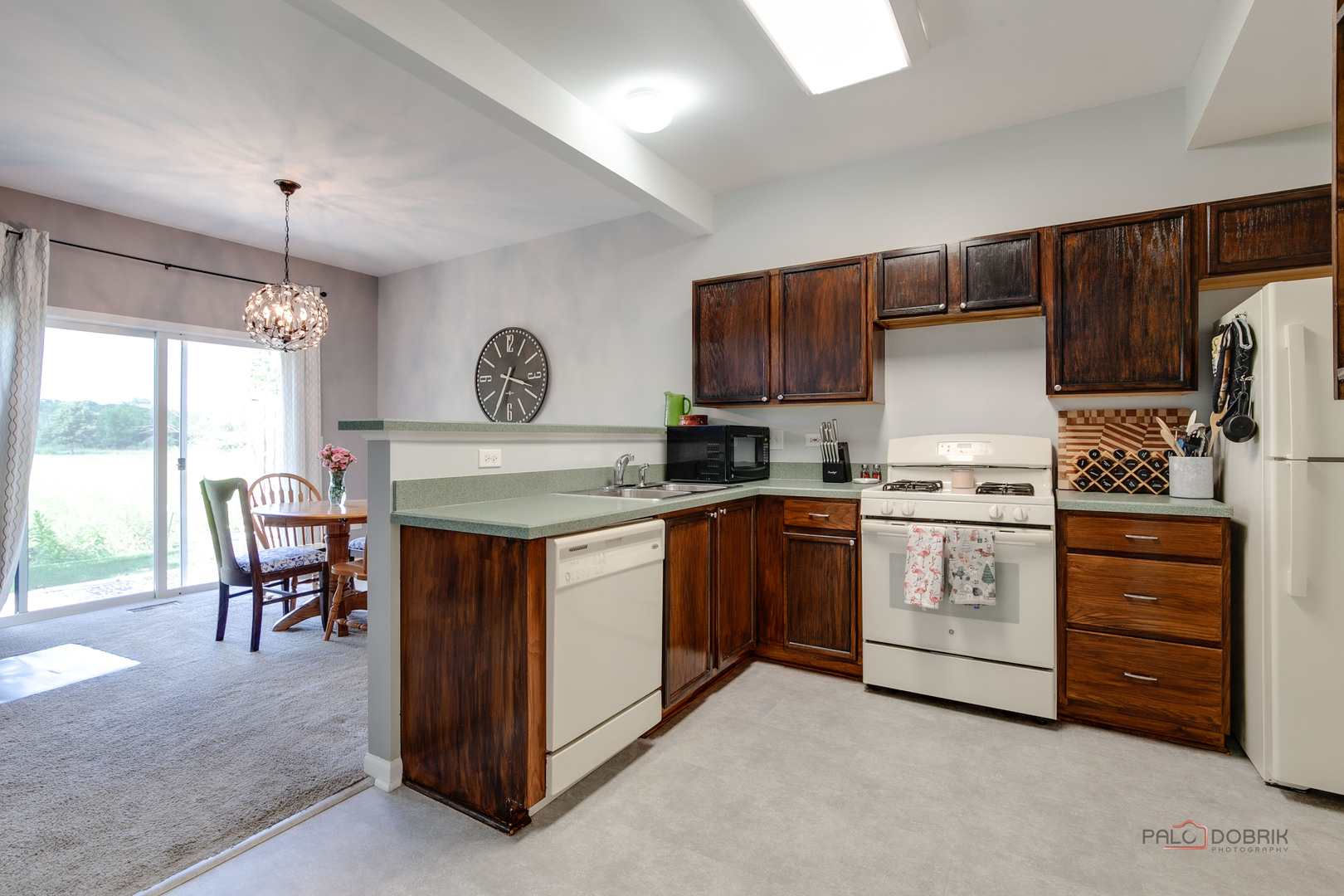 1627 S Candlestick Way, Waukegan, IL 60085