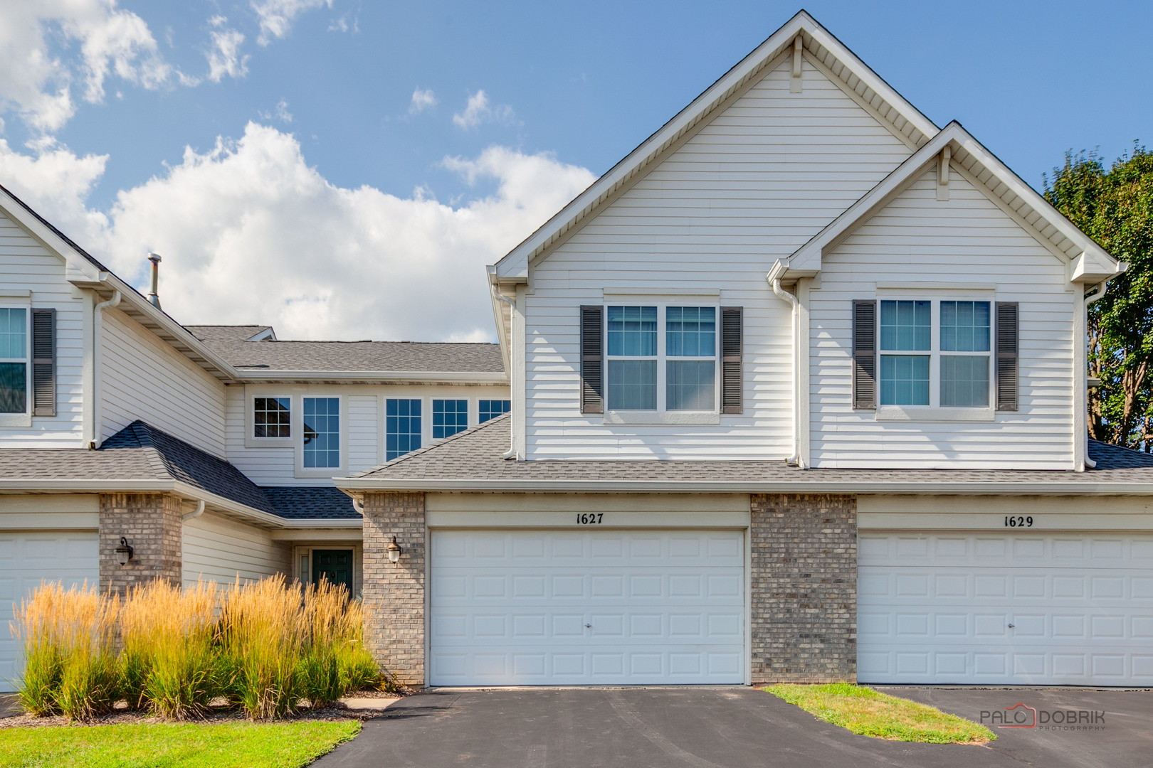 1627 S Candlestick Way, Waukegan, IL 60085