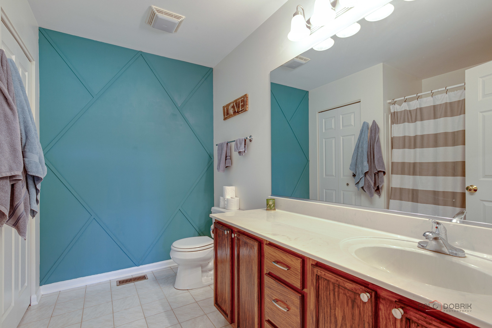 1627 S Candlestick Way, Waukegan, IL 60085