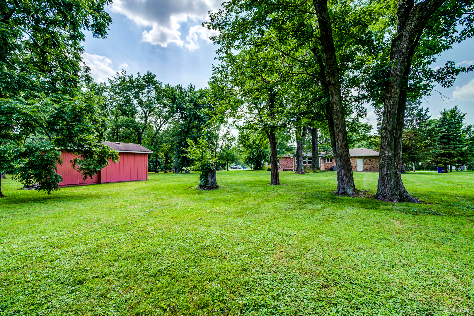 14239 Linder Avenue, Midlothian, IL 60445