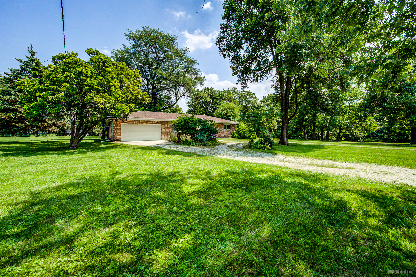 14239 Linder Avenue, Midlothian, IL 60445