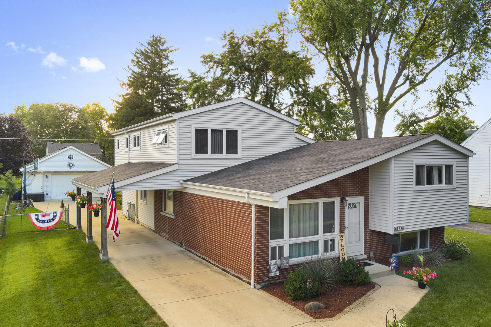 914 S Lombard Avenue, Lombard, IL 60148