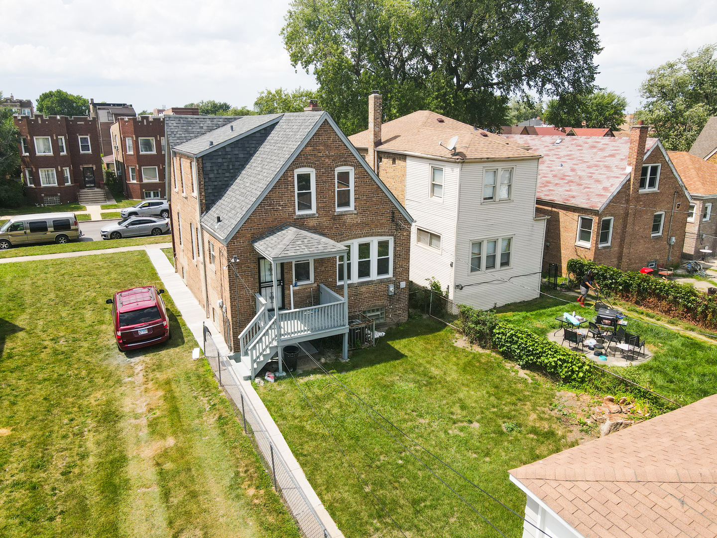 10141 S Vernon Avenue, Chicago, IL 60628