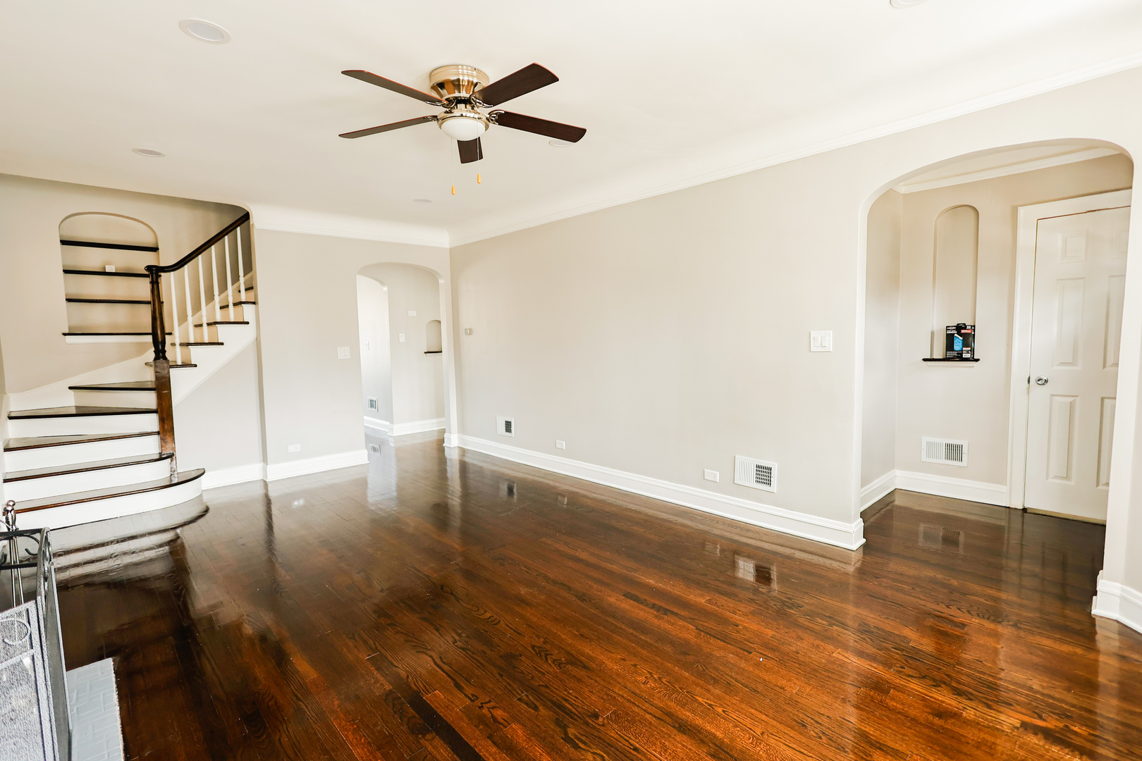 10141 S Vernon Avenue, Chicago, IL 60628
