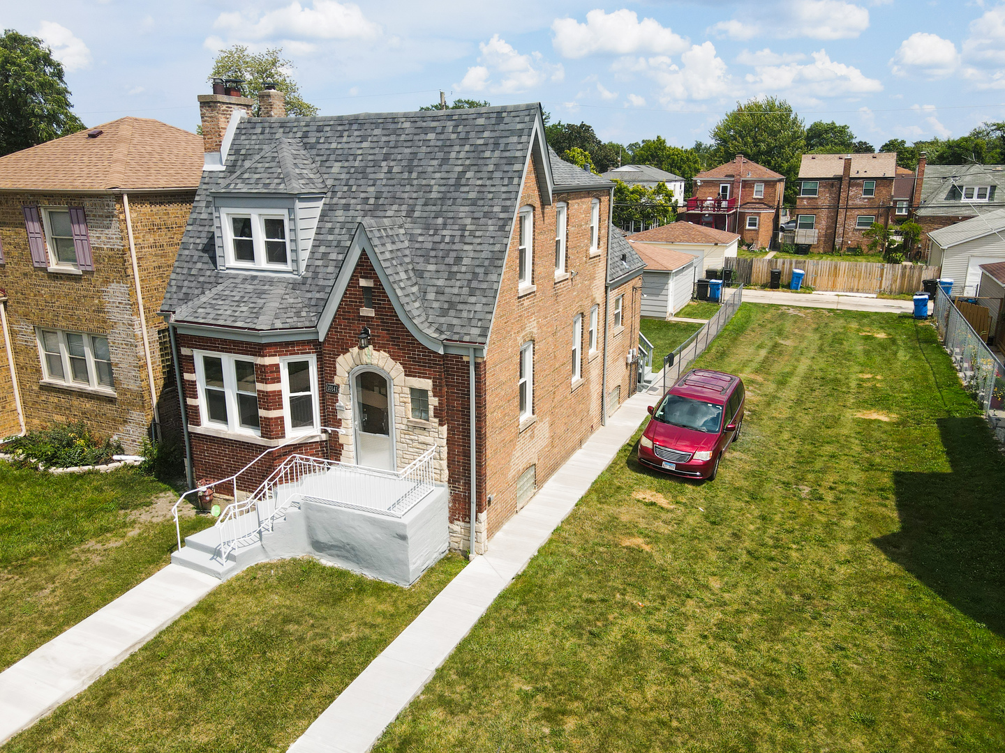 10141 S Vernon Avenue, Chicago, IL 60628