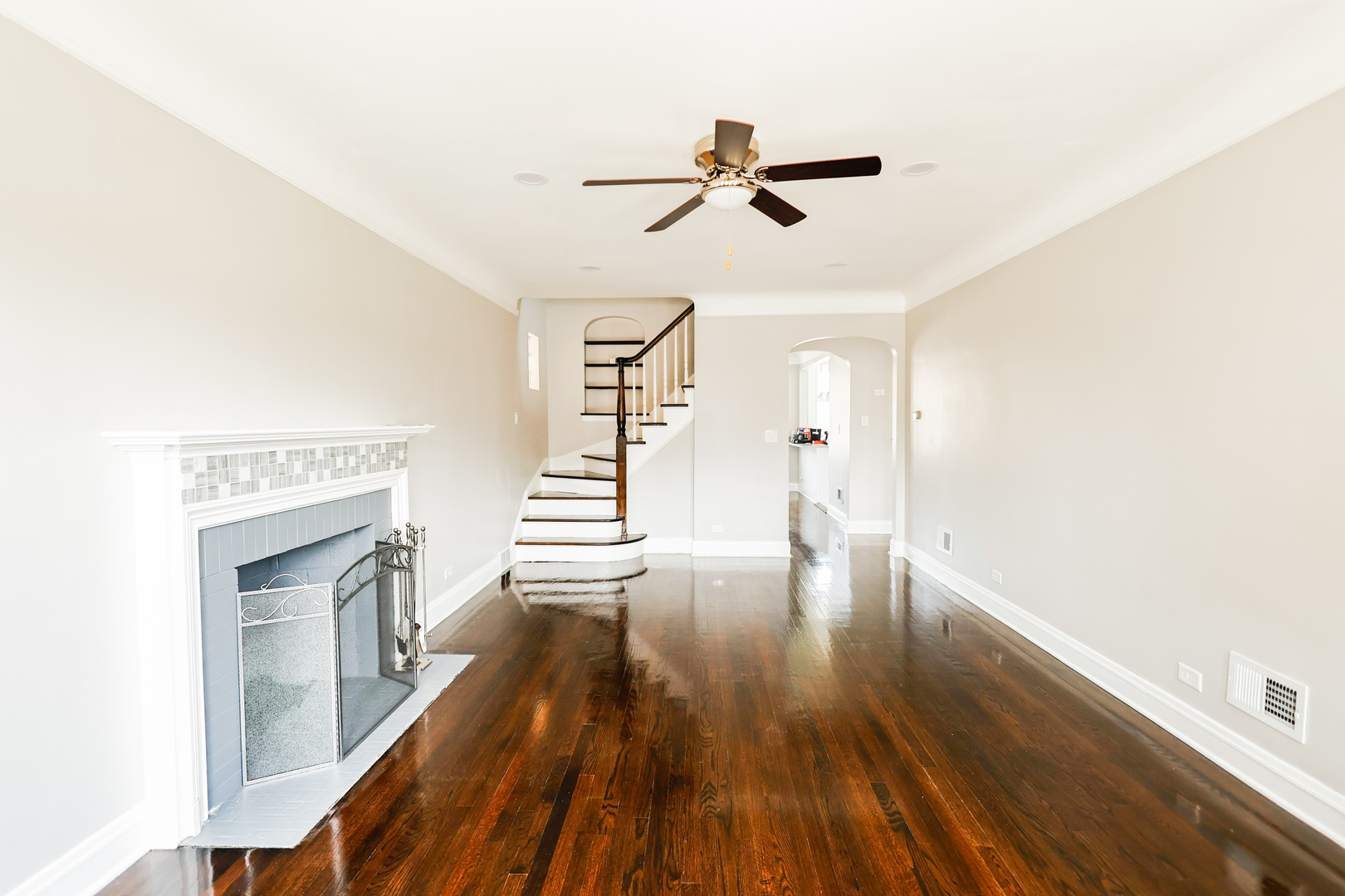 10141 S Vernon Avenue, Chicago, IL 60628