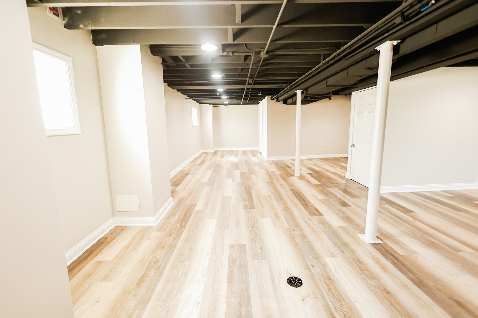 10141 S Vernon Avenue, Chicago, IL 60628
