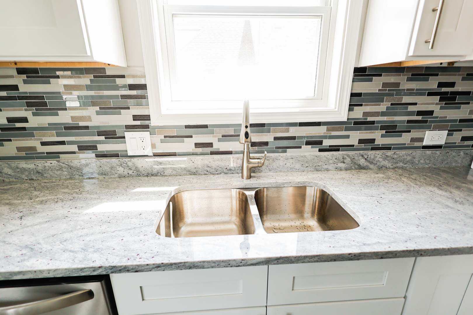 10141 S Vernon Avenue, Chicago, IL 60628