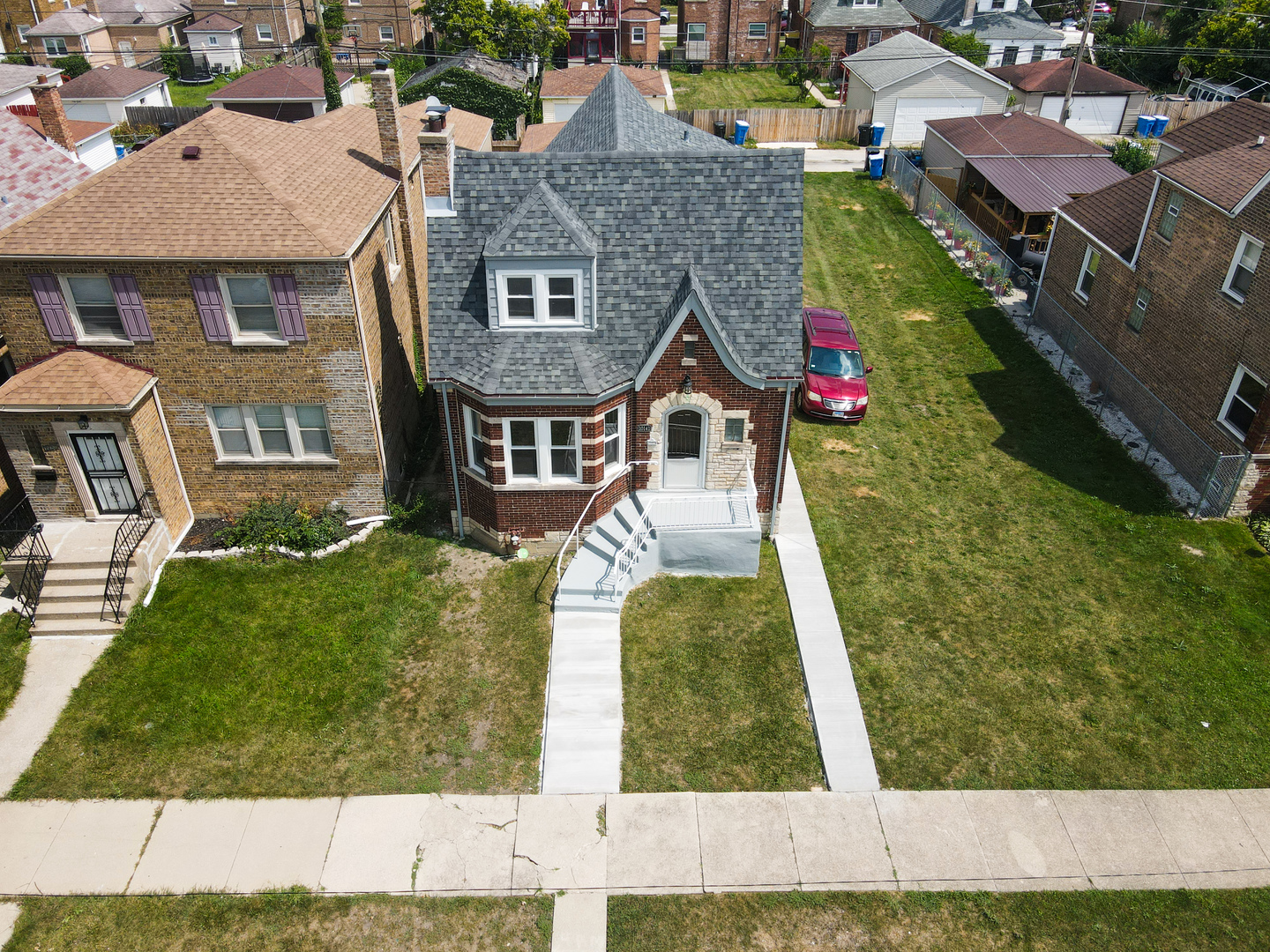 10141 S Vernon Avenue, Chicago, IL 60628