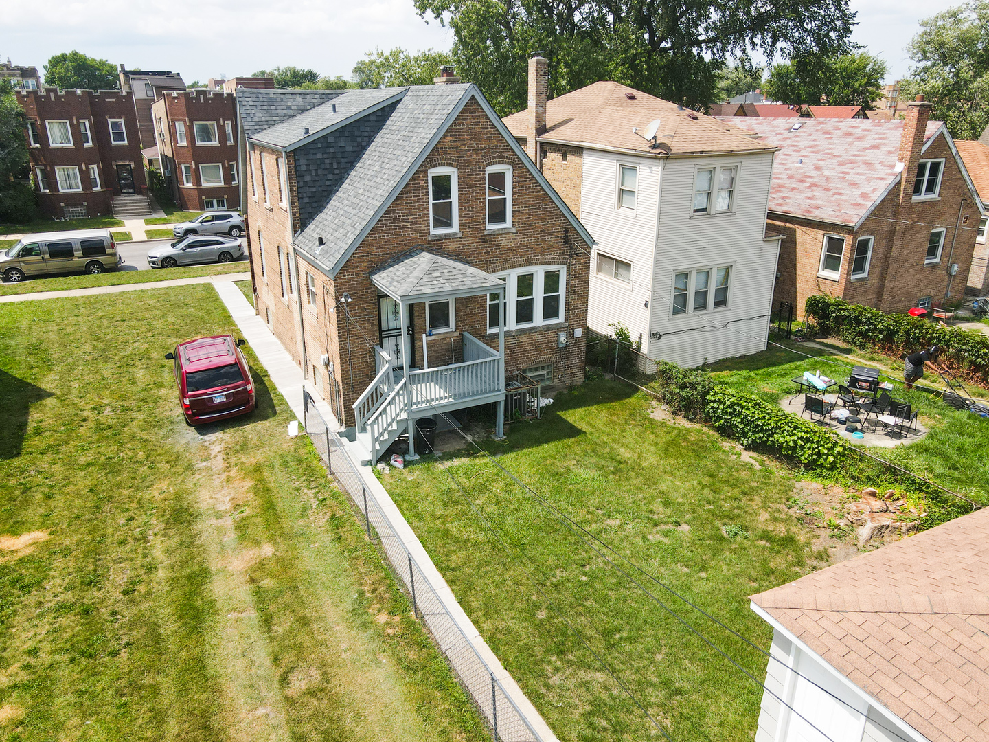 10141 S Vernon Avenue, Chicago, IL 60628