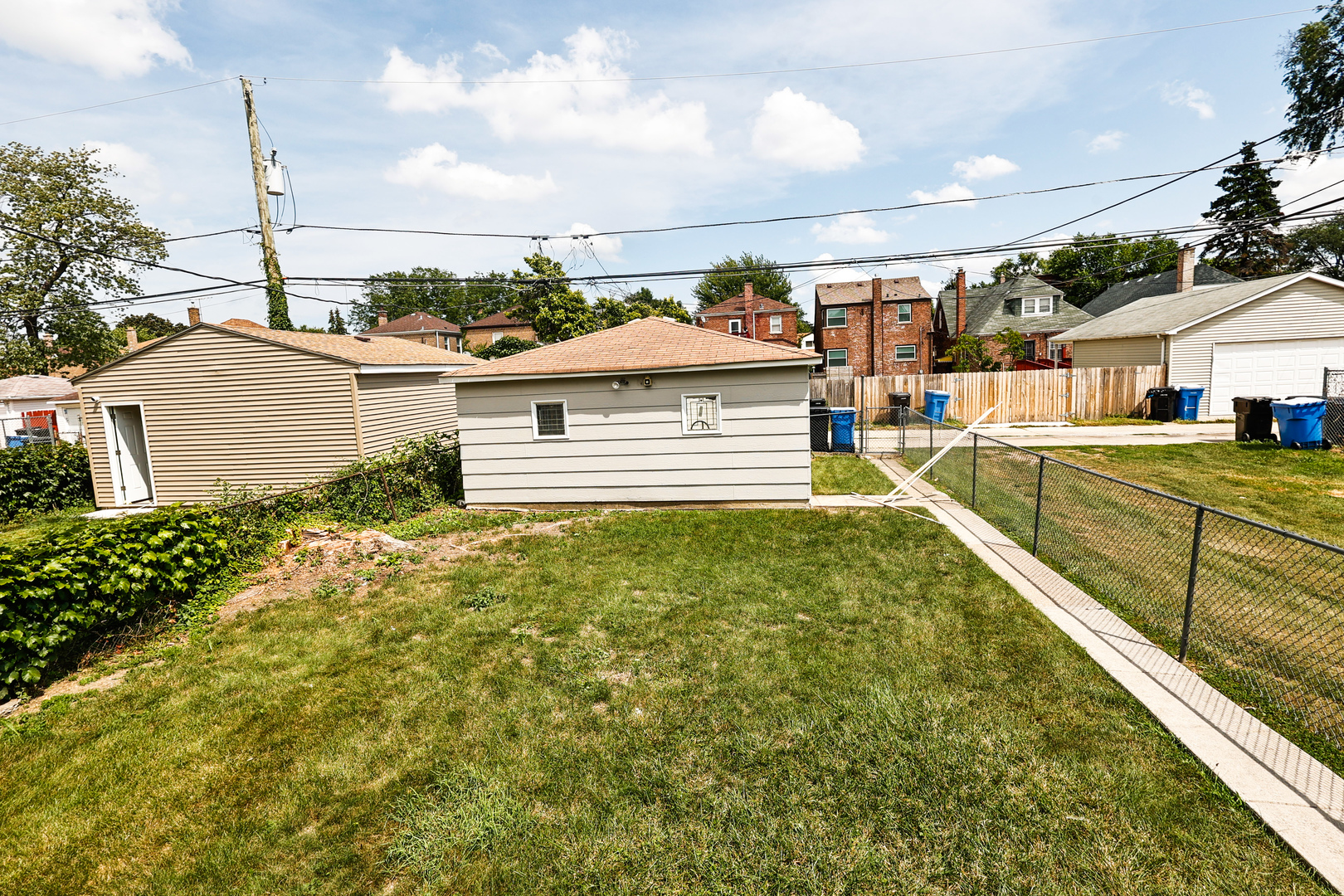 10141 S Vernon Avenue, Chicago, IL 60628