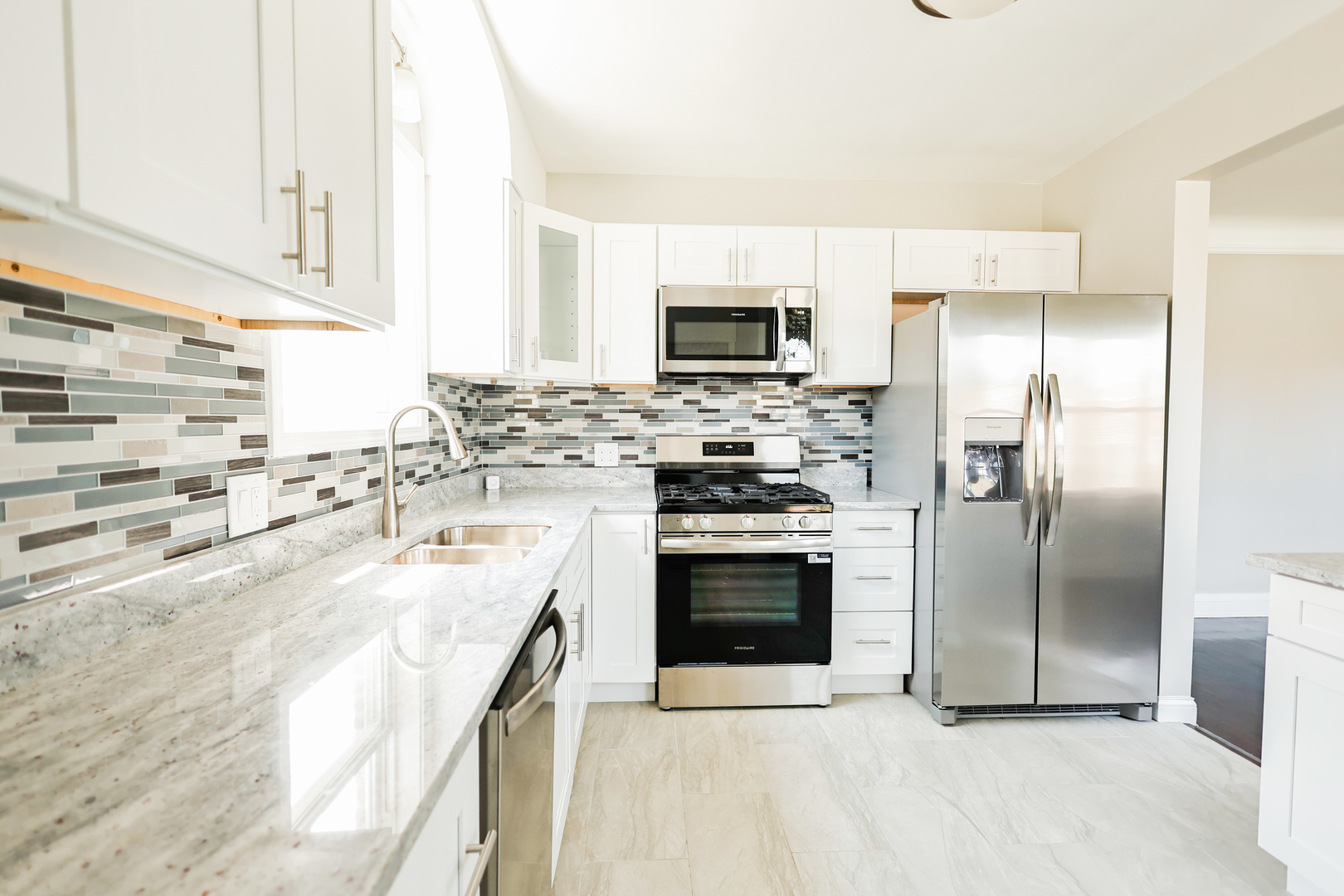 10141 S Vernon Avenue, Chicago, IL 60628
