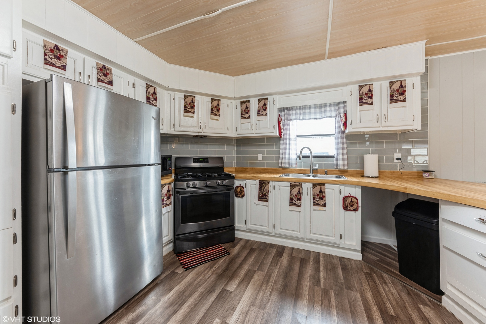 38455 N Sheridan Road #707, Beach Park, IL 60087
