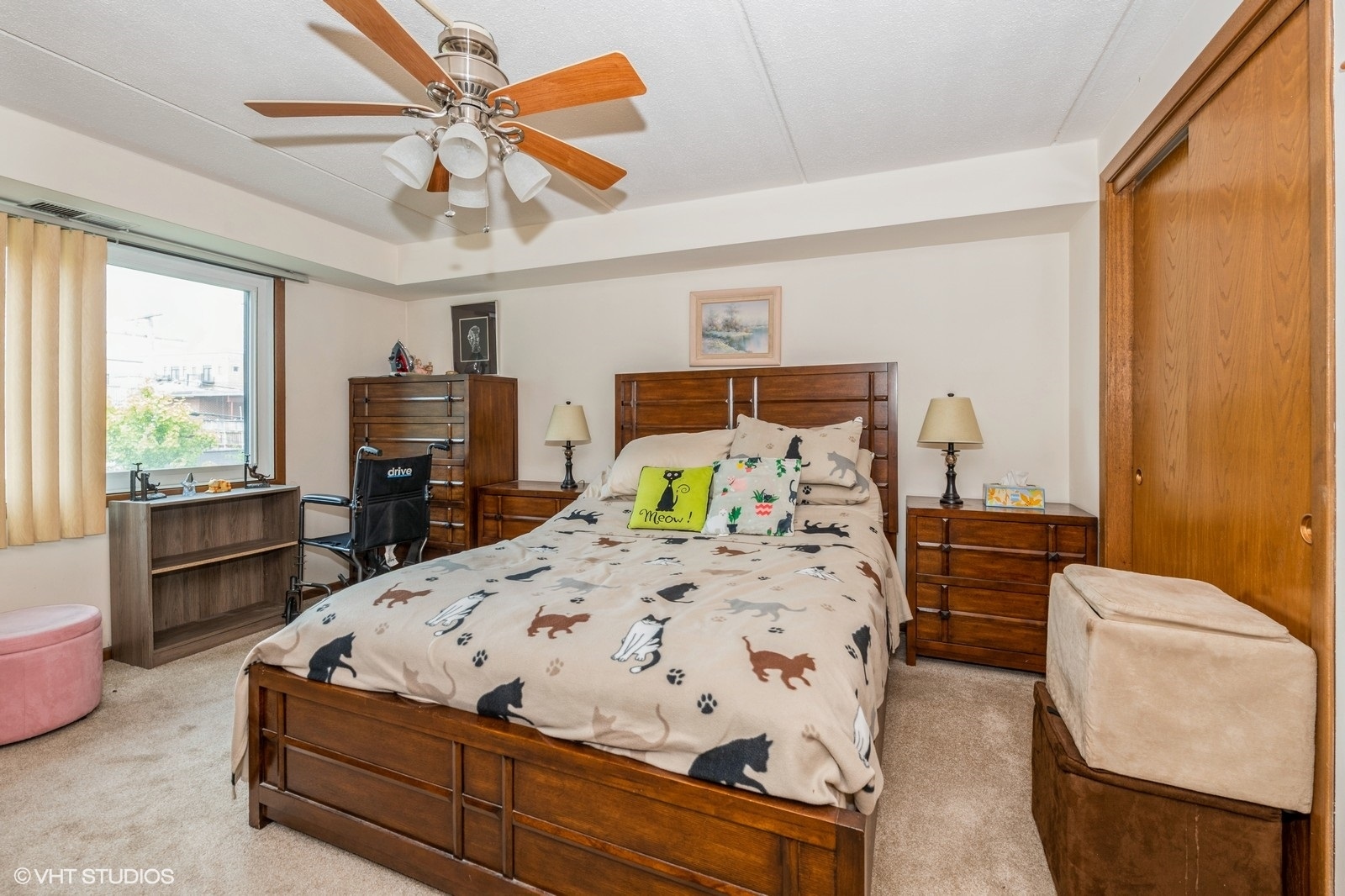 4660 N Austin Avenue #210, Chicago, IL 60630