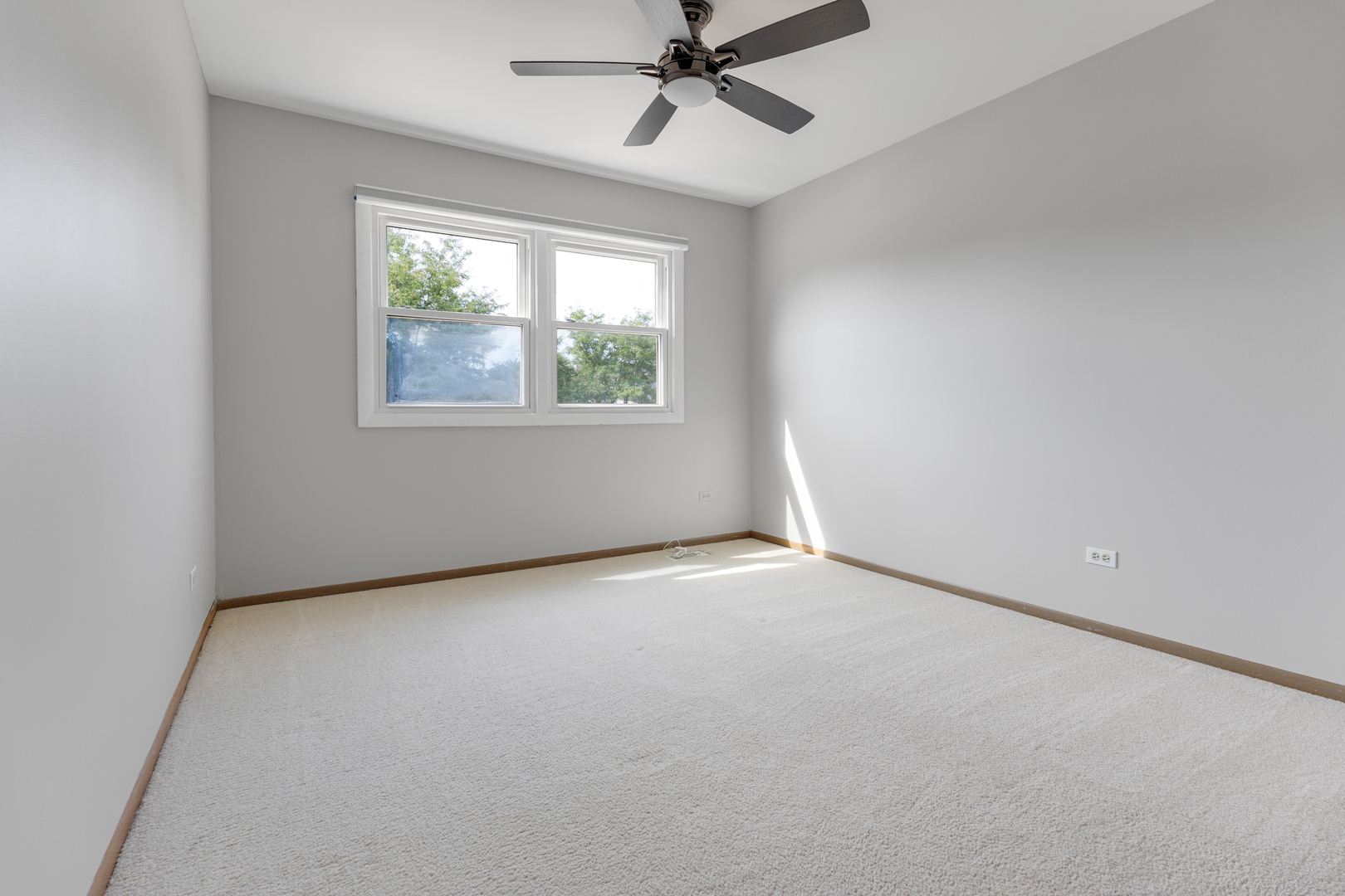 1432 HAAR Lane, Elk Grove Village, IL 60007