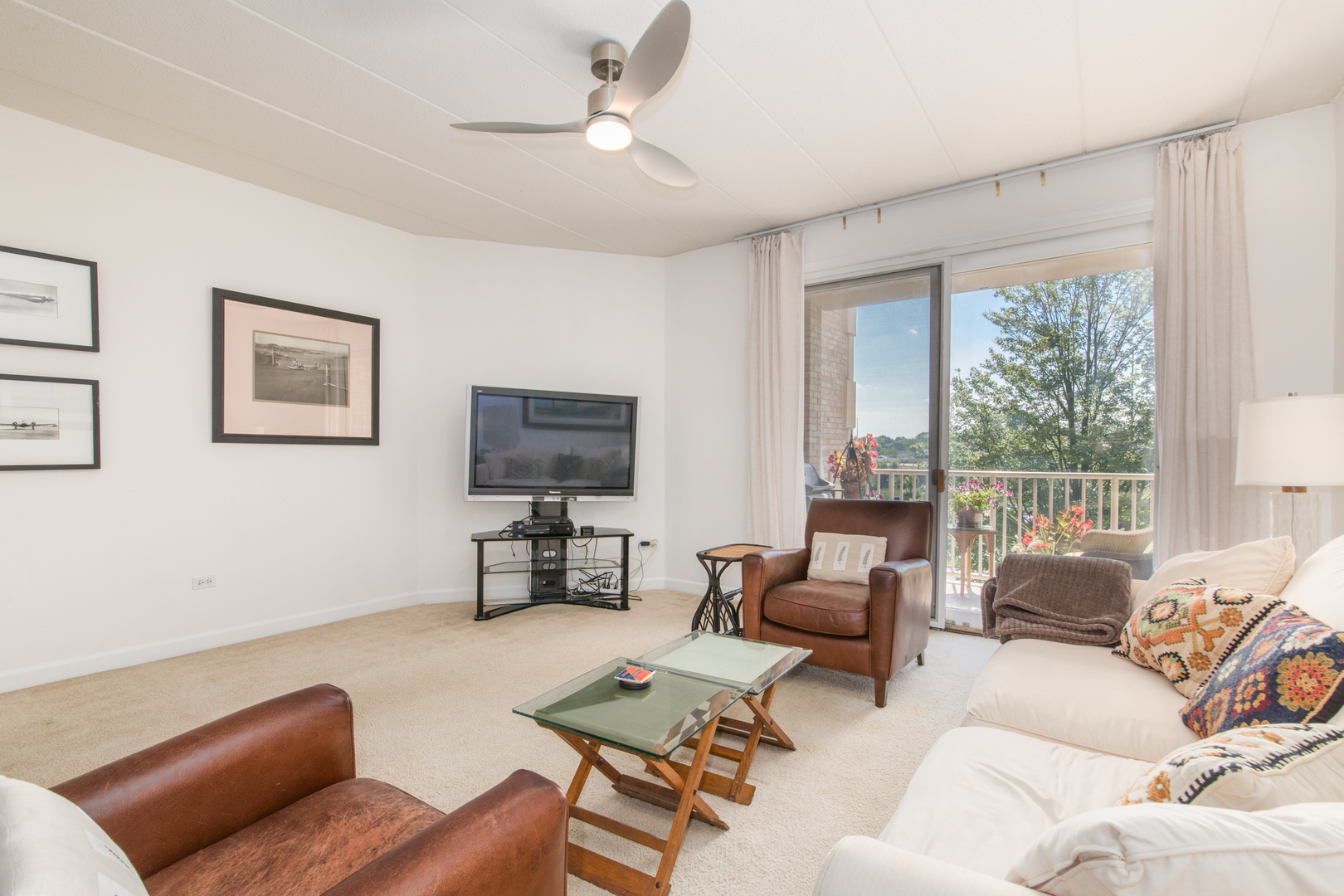 1705 Pavillion Way #303, Park Ridge, IL 60068