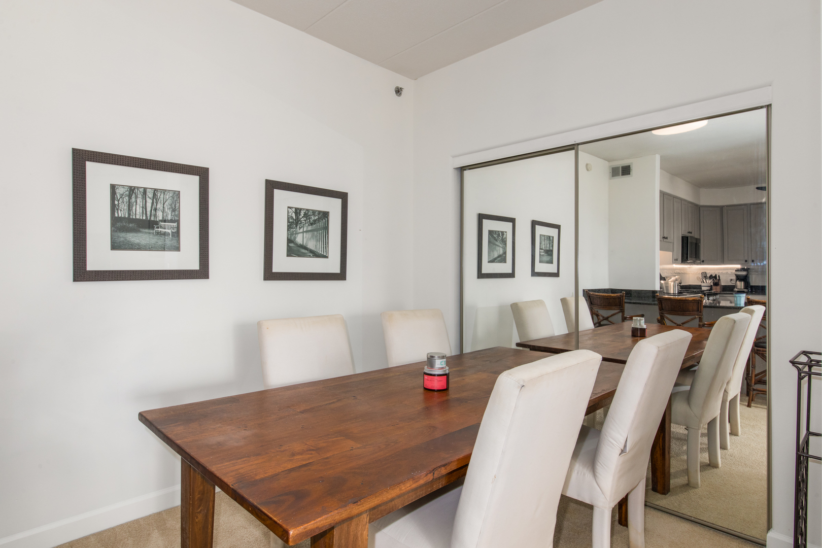 1705 Pavillion Way #303, Park Ridge, IL 60068