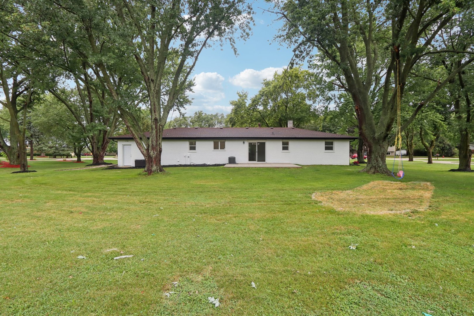 23 Oak Lawn Avenue, Yorkville, IL 60560