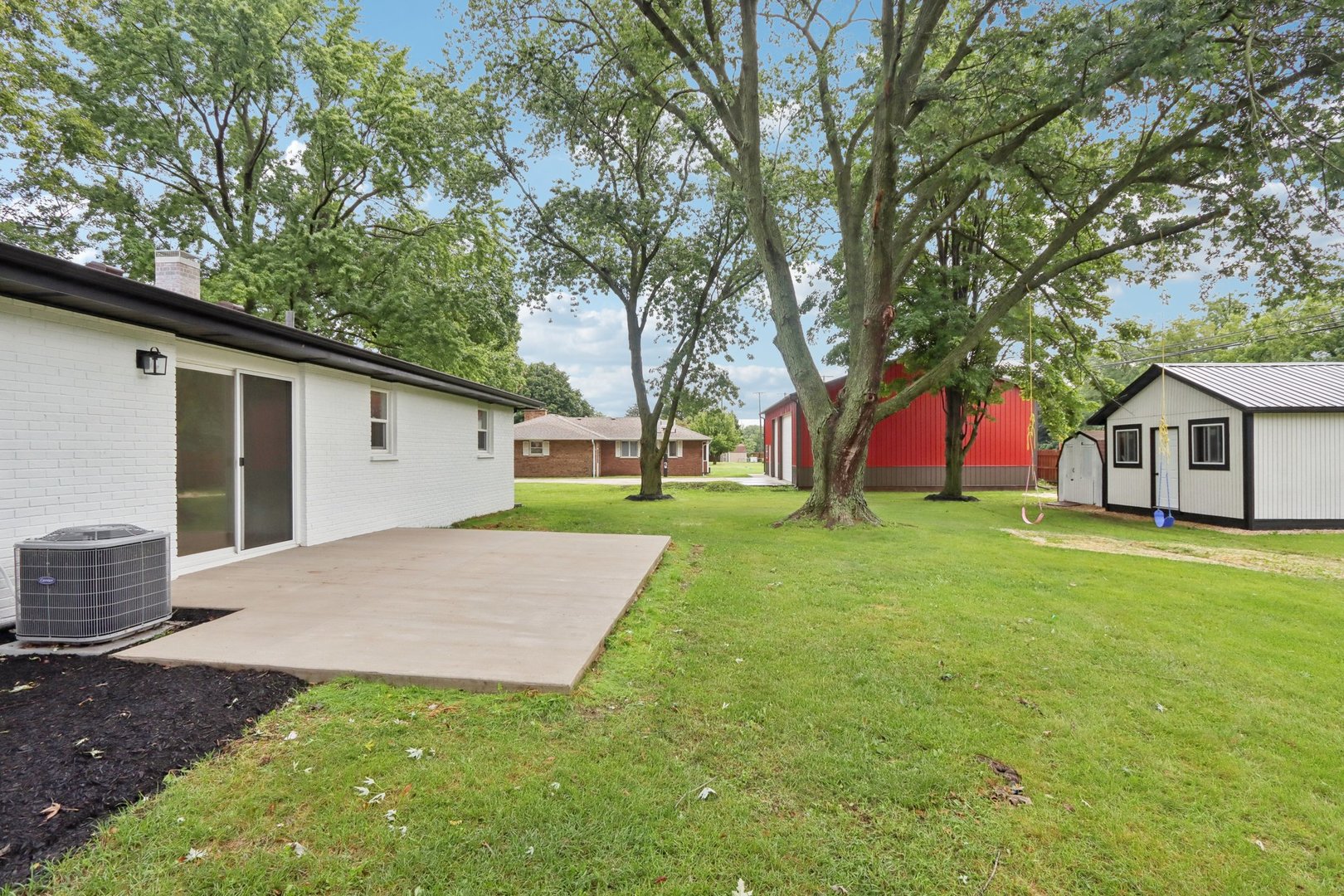 23 Oak Lawn Avenue, Yorkville, IL 60560