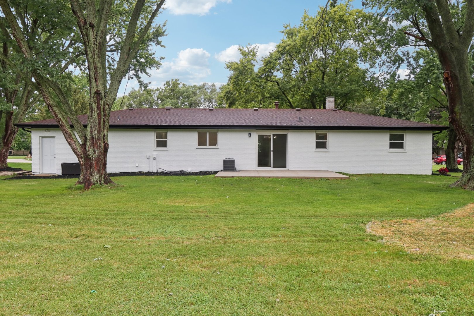 23 Oak Lawn Avenue, Yorkville, IL 60560