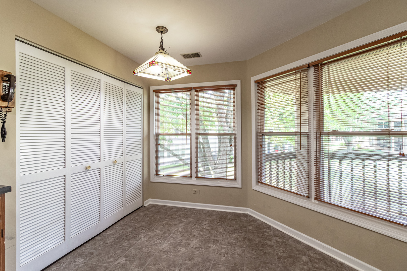 305 Satinwood Terrace, Buffalo Grove, IL 60089