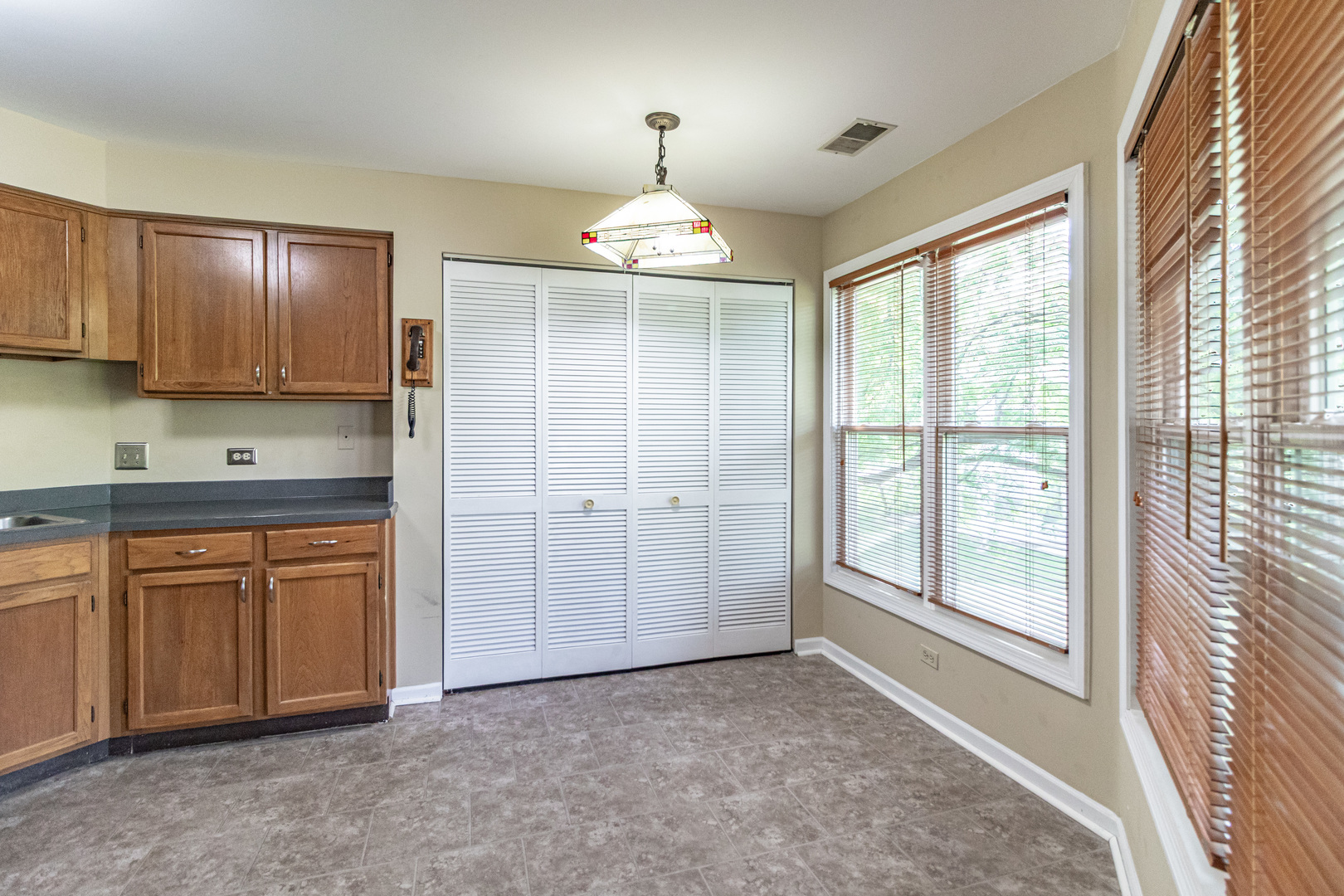 305 Satinwood Terrace, Buffalo Grove, IL 60089