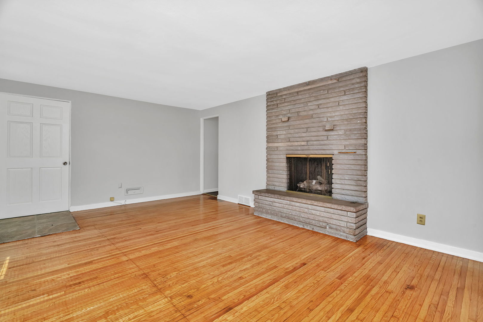 1205 Connecticut Avenue, Joliet, IL 60435