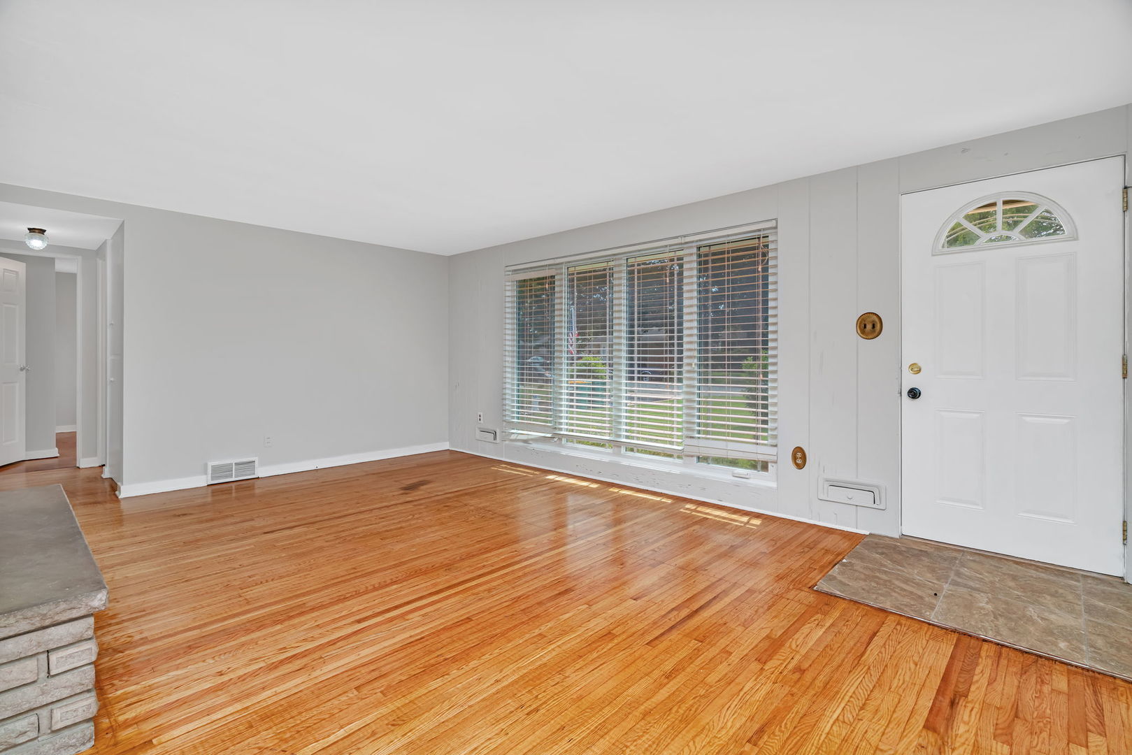 1205 Connecticut Avenue, Joliet, IL 60435