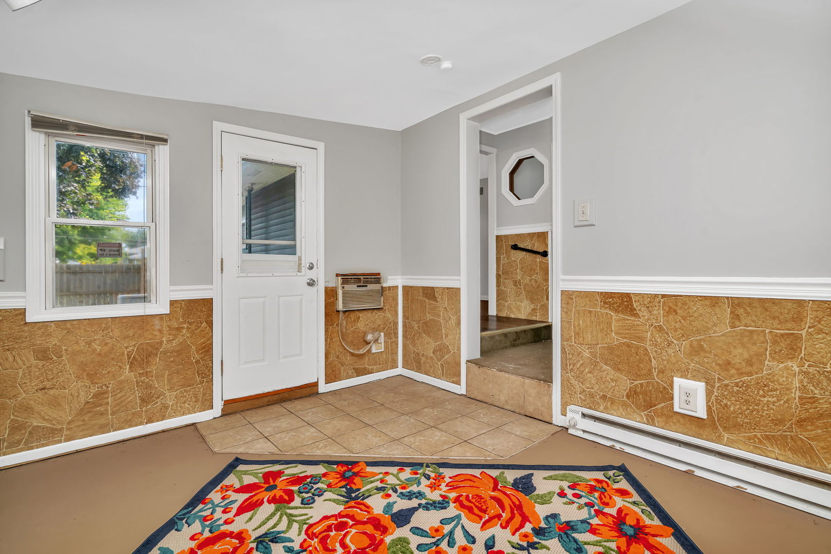 1205 Connecticut Avenue, Joliet, IL 60435