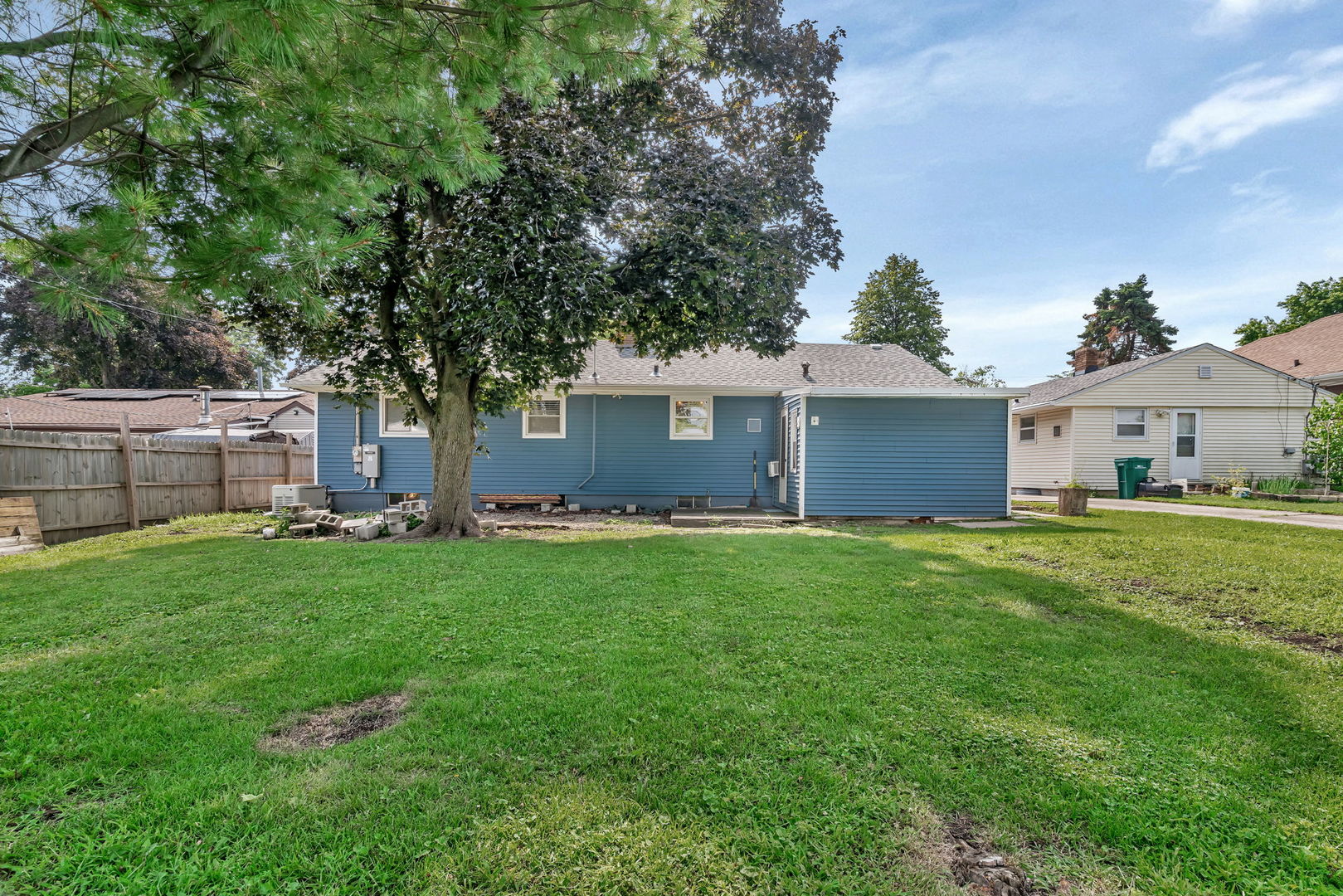 1205 Connecticut Avenue, Joliet, IL 60435