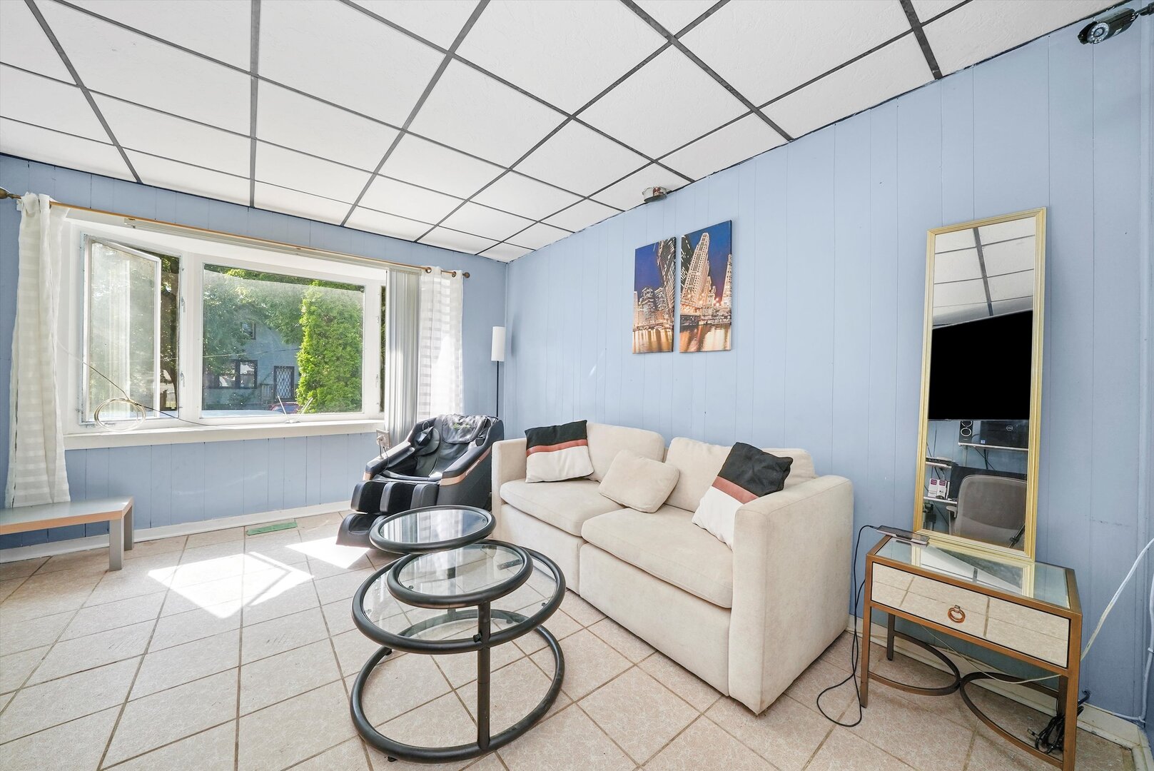 4943 S MARSHFIELD Avenue, Chicago, IL 60609