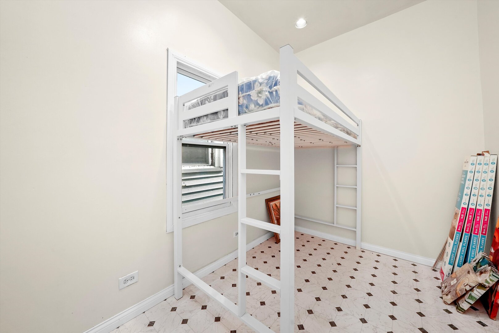 4943 S MARSHFIELD Avenue, Chicago, IL 60609