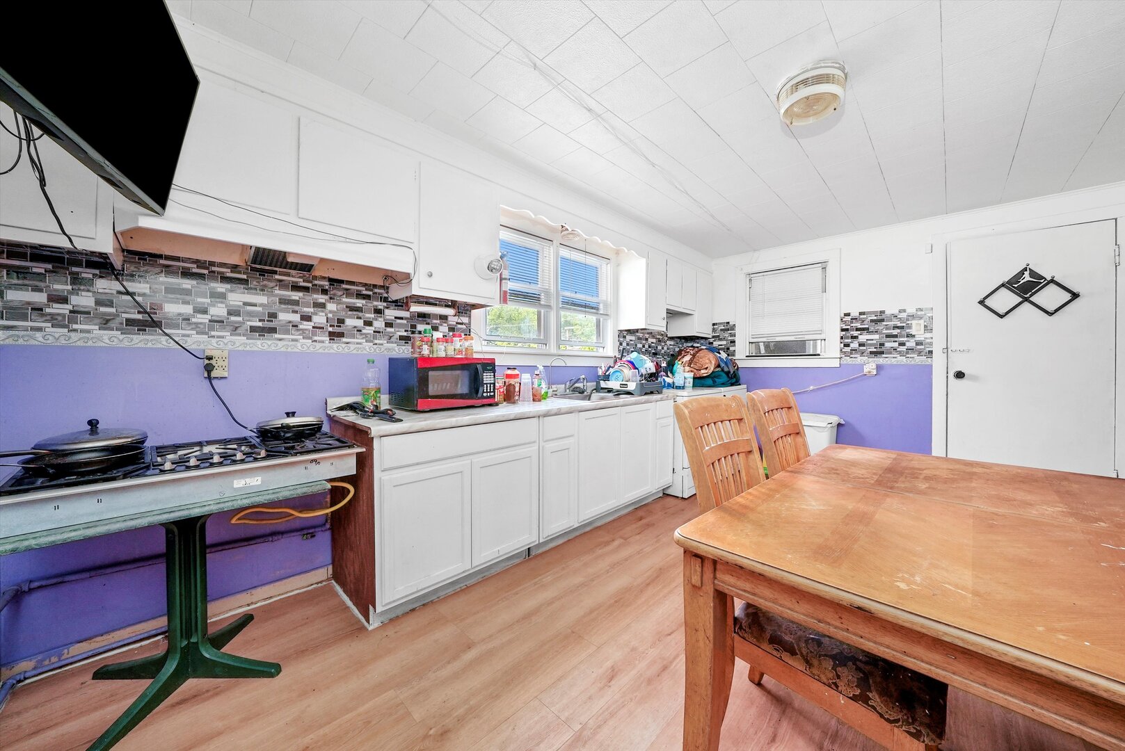 4943 S MARSHFIELD Avenue, Chicago, IL 60609