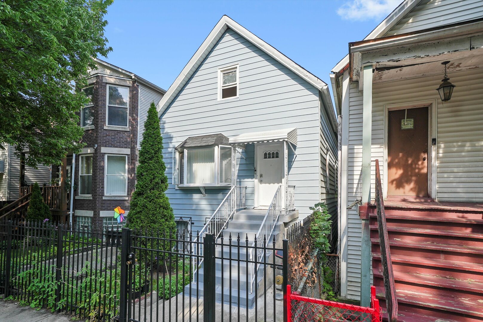 4943 S MARSHFIELD Avenue, Chicago, IL 60609