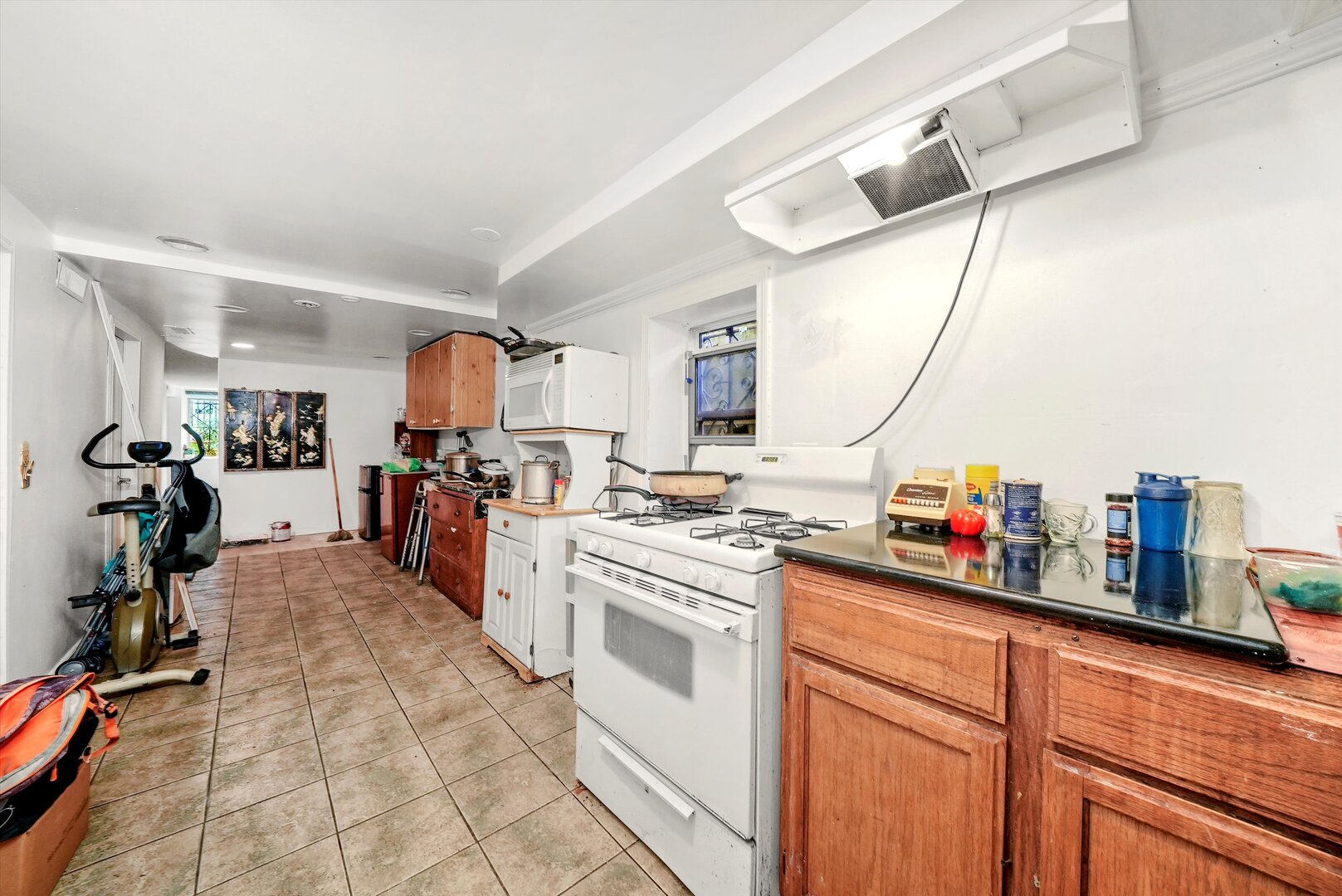 4943 S MARSHFIELD Avenue, Chicago, IL 60609