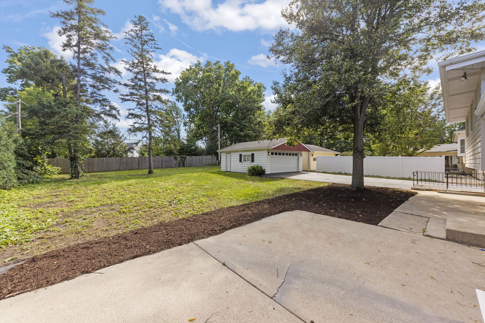 1111 Blanchard Street, Downers Grove, IL 60516