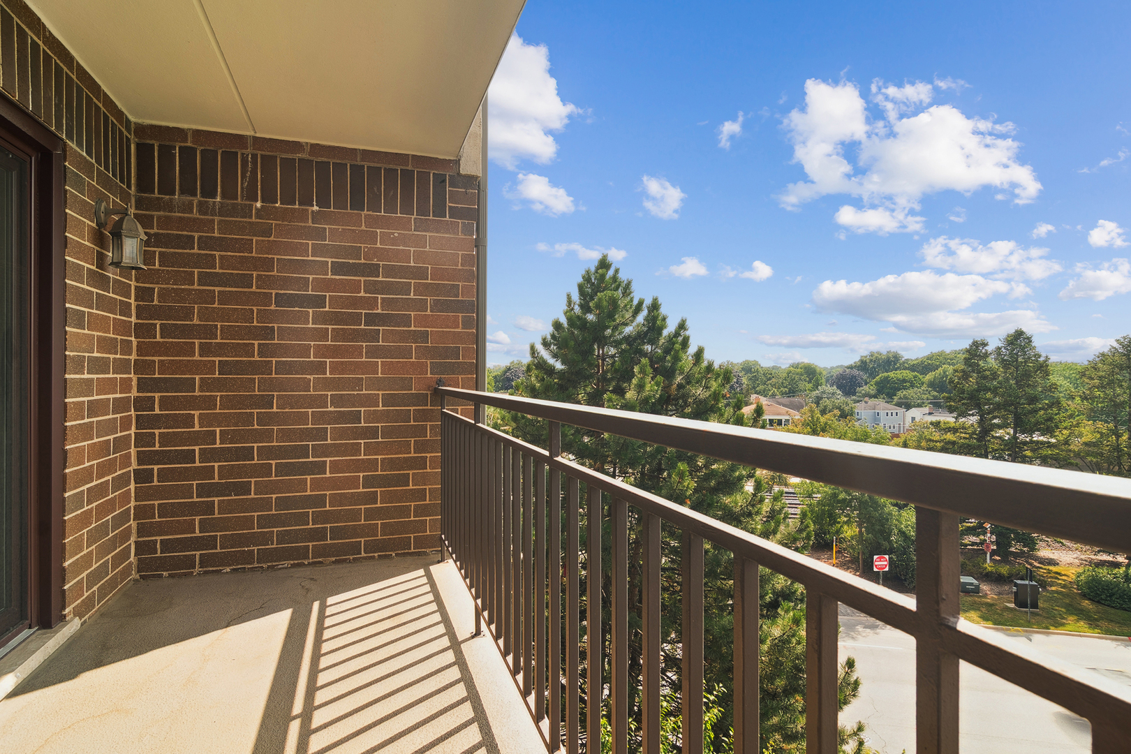 15 S Pine Street #506A, Mount Prospect, IL 60056