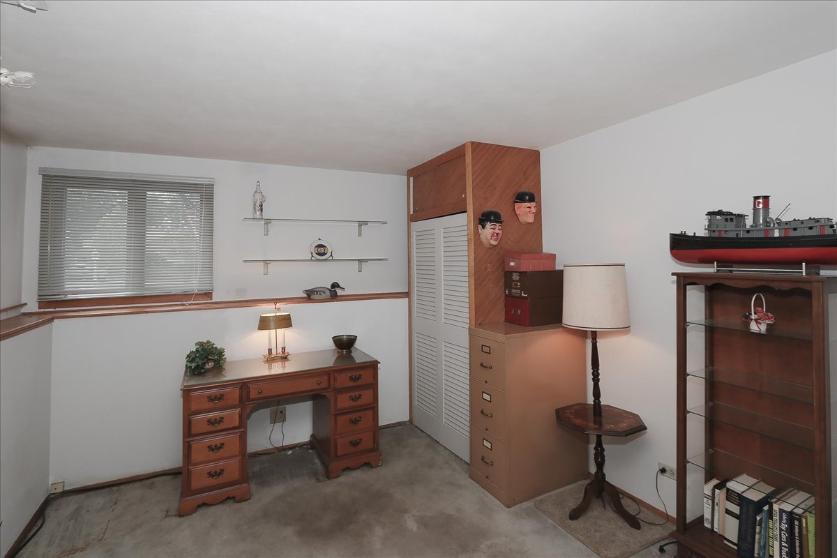 1105 Stratford Lane, Hanover Park, IL 60133