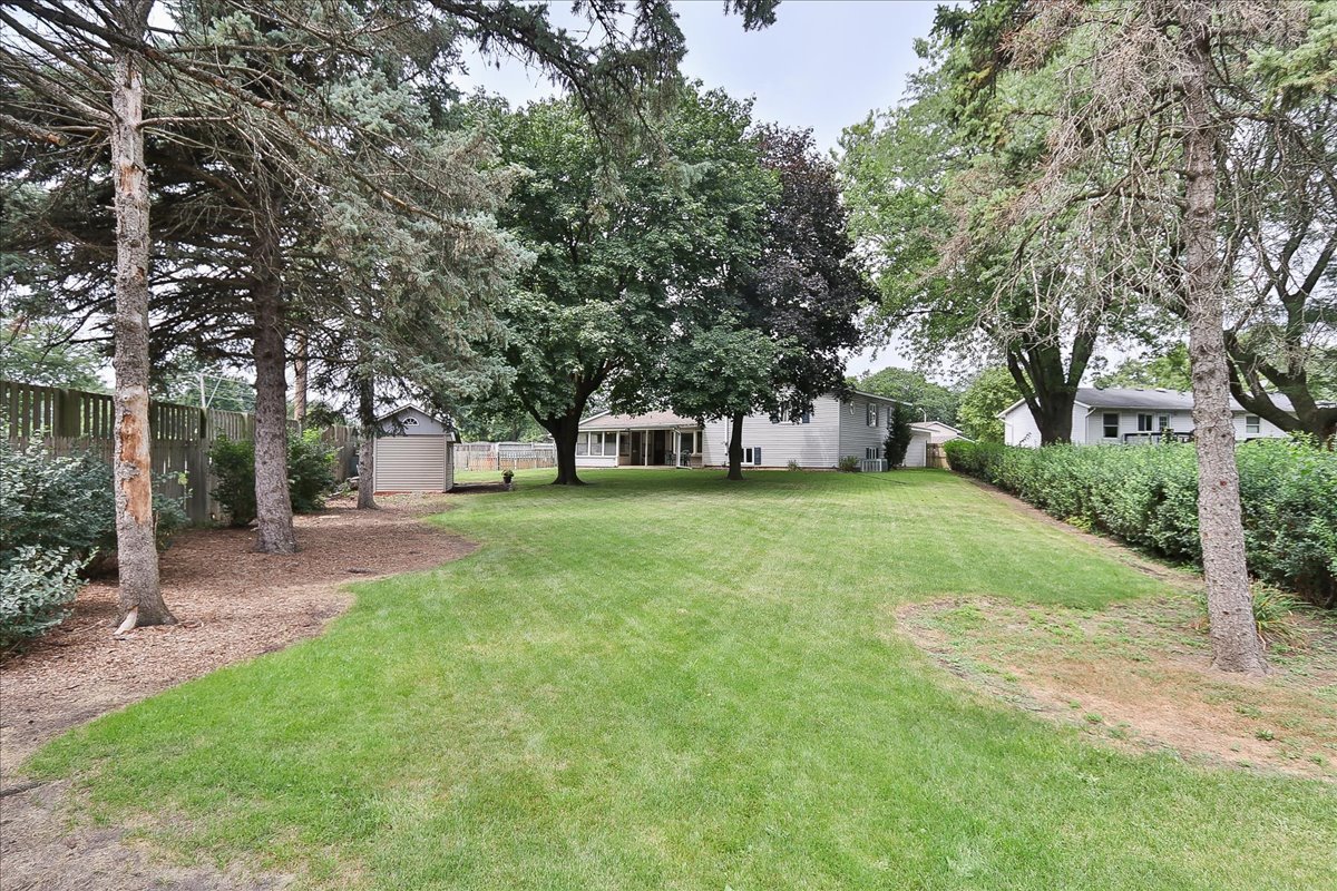 1105 Stratford Lane, Hanover Park, IL 60133