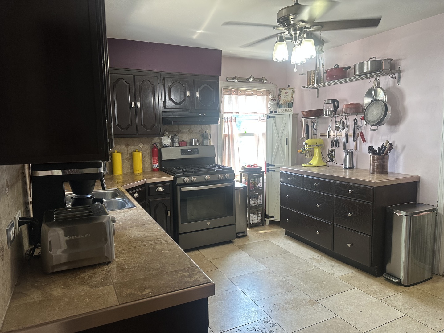 140 W Sunset Avenue, Lombard, IL 60148