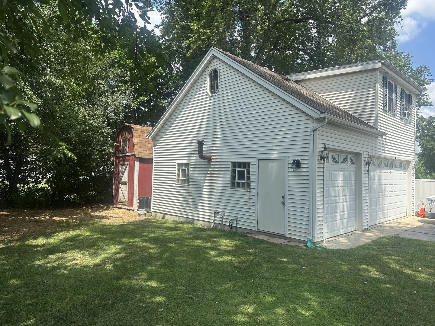 140 W Sunset Avenue, Lombard, IL 60148
