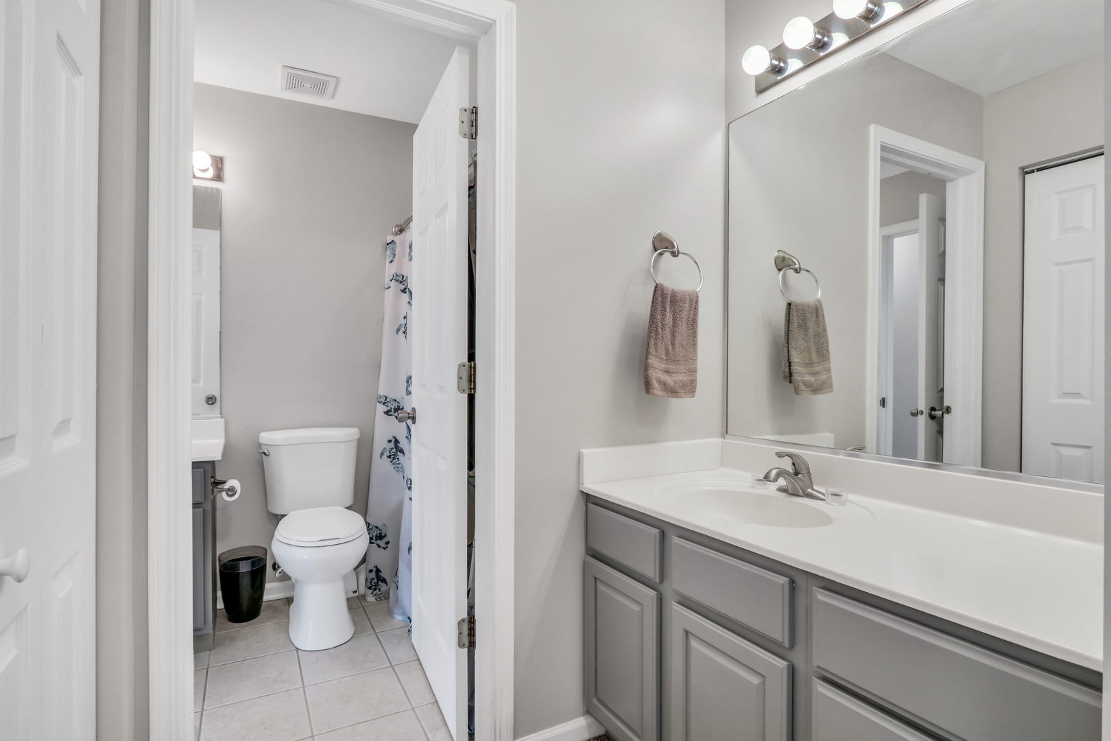590 Fox Ridge Drive #590, Fox Lake, IL 60020