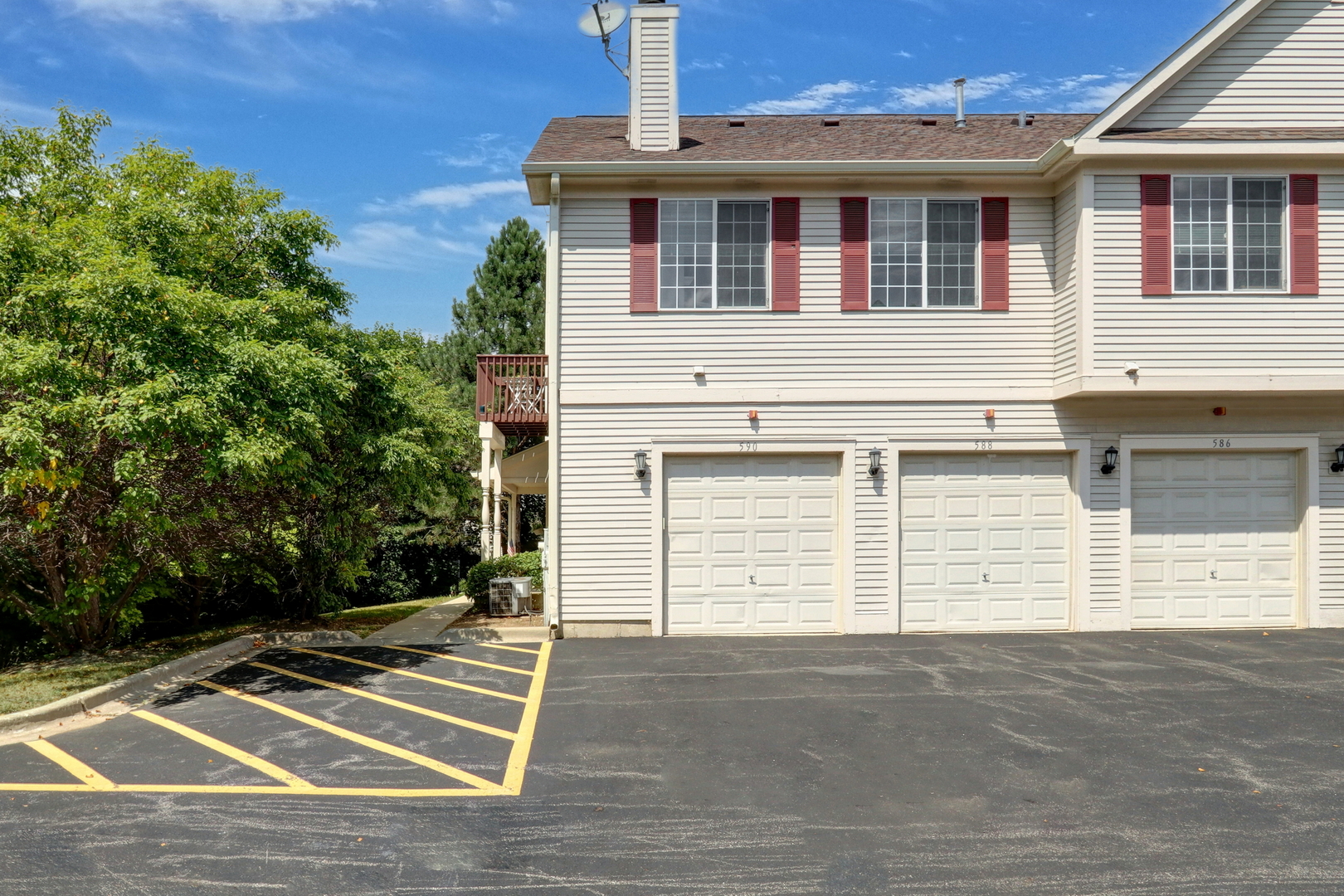 590 Fox Ridge Drive #590, Fox Lake, IL 60020