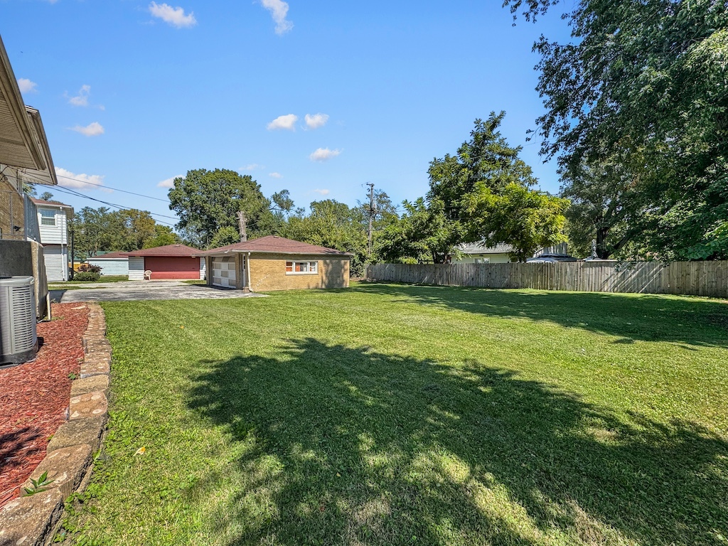 15831 Trumbull Avenue, Markham, IL 60428