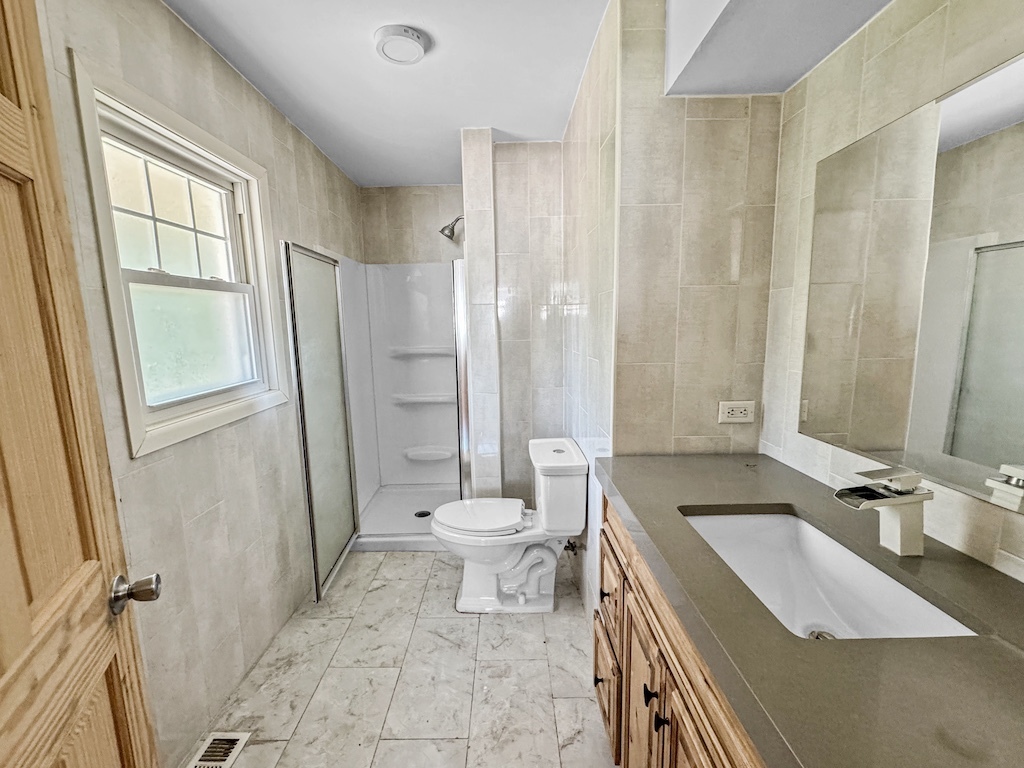 15831 Trumbull Avenue, Markham, IL 60428