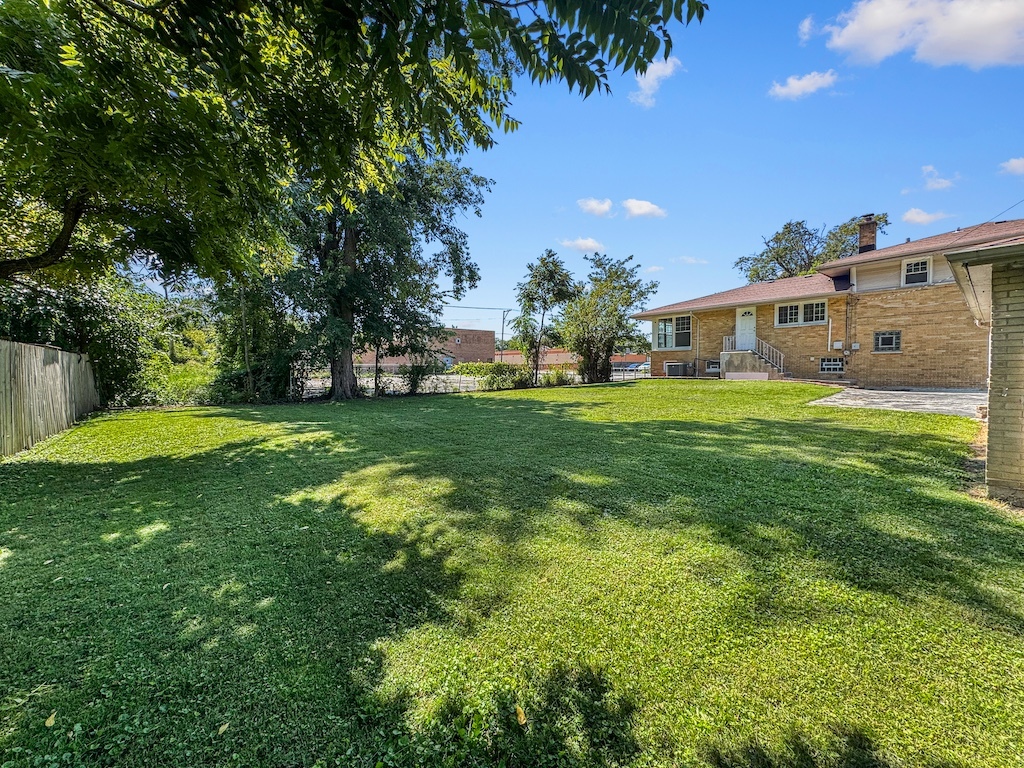 15831 Trumbull Avenue, Markham, IL 60428