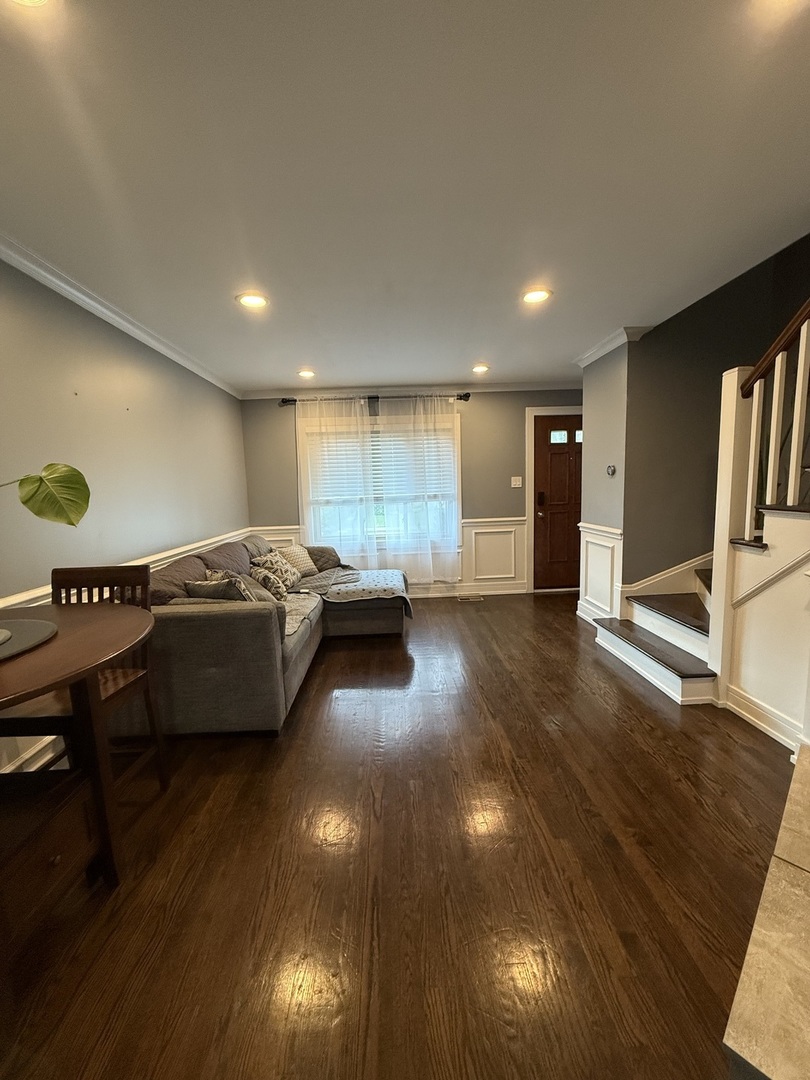 6415 S lorel Avenue #4, Chicago, IL 60638